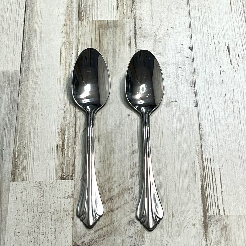 Oneida Gwendolyn Stainless Oval Soup Spoons Set of 2 USA Flatware Replacement